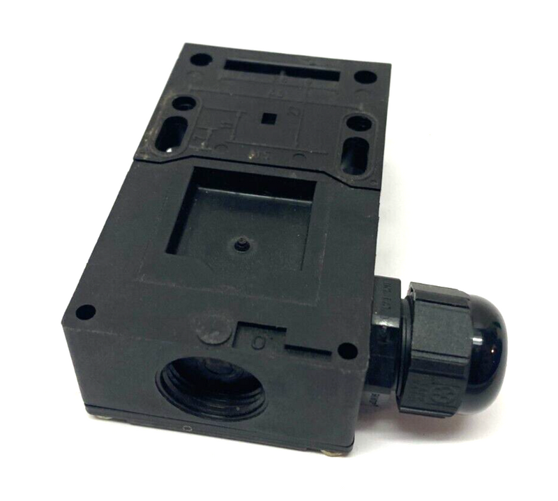 Schmersal AZ16-03zvrk Safety Interlock Switch Keyed Glass Fibre LEFT EXIT - Maverick Industrial Sales