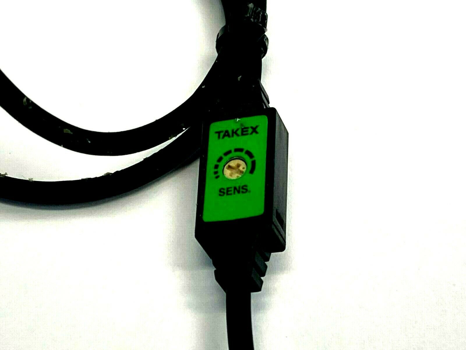 Takex UM-R5TV Polarization Reflector Photoelectric Sensor - Maverick Industrial Sales