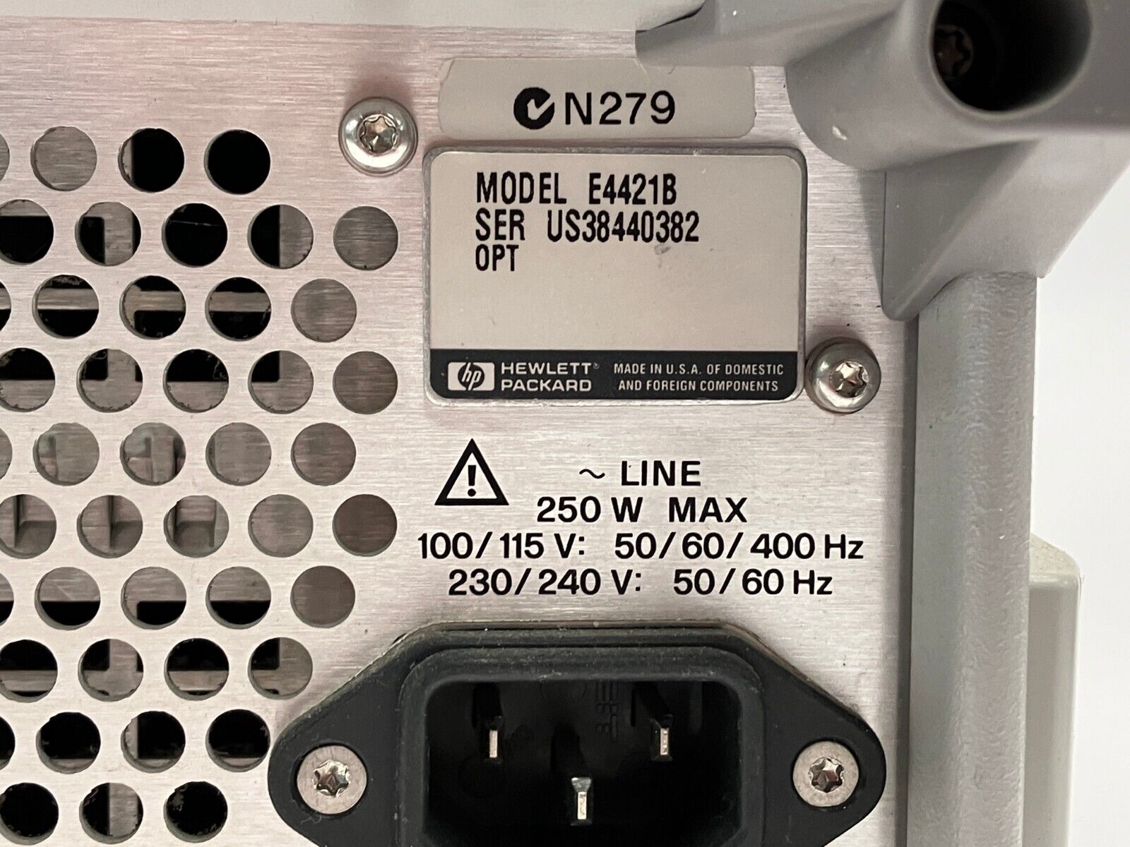 HP E4421B ESG Series Signal Generator 250kHz-3.0GHz 80462.5 Hrs On - Maverick Industrial Sales