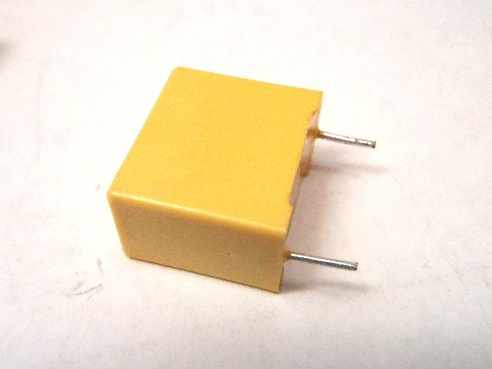 RFE MPX334M305VAC150B060S MPX 0.33 Capacitor X2 275/280V~ 40/110/21 C, X2 305V - Maverick Industrial Sales