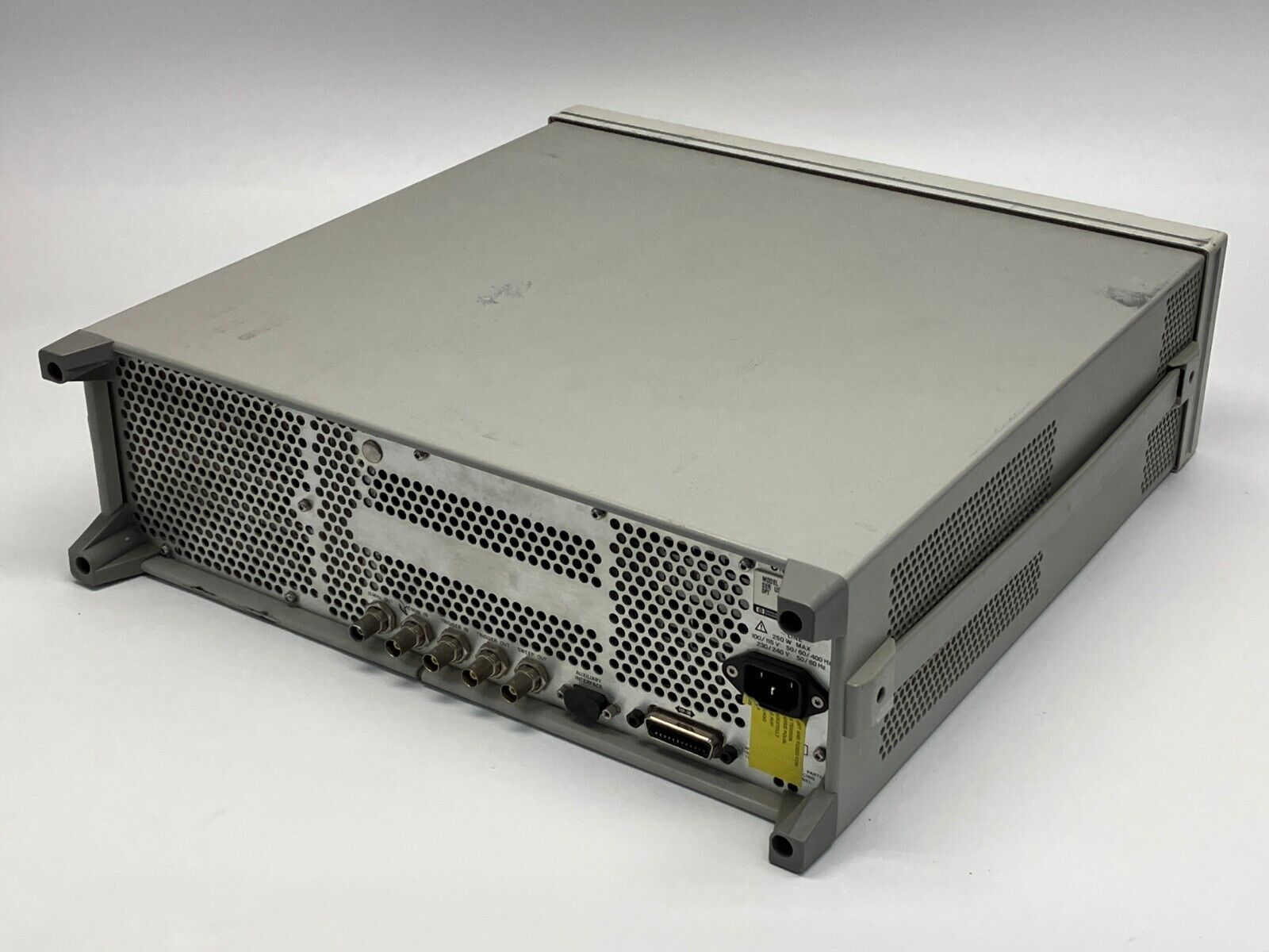 HP E4421B ESG Series Signal Generator 250kHz-3.0GHz 80462.5 Hrs On - Maverick Industrial Sales