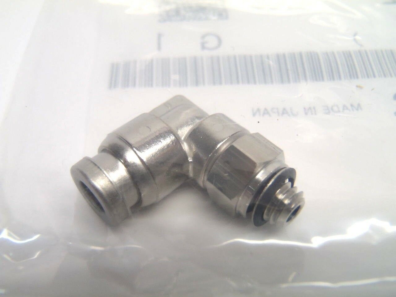 SMC KQG2L03-32 Male Elbow 10/32 Pipe Fitting, 5/32" In Tube 316 Stainless Steel - Maverick Industrial Sales