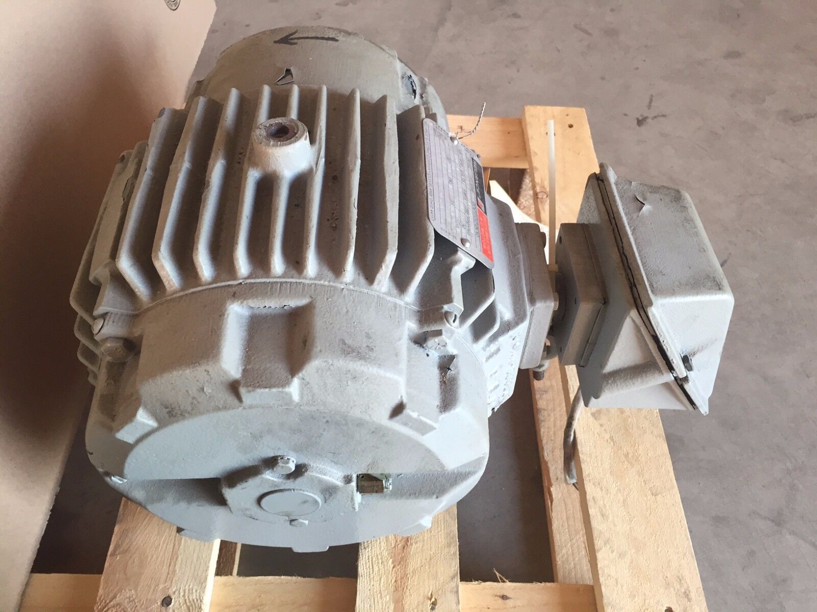 Reliance 213TCZ Type P Duty Master A-C Motor 3HP 575V 4A 1170RPM 225FPM - Maverick Industrial Sales