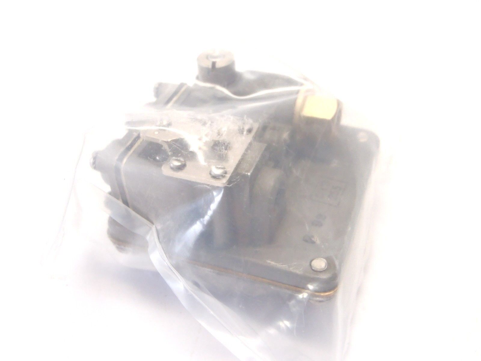 Bailey 5316500-2 3-15 PSI Pressure Booster Relay - Maverick Industrial Sales
