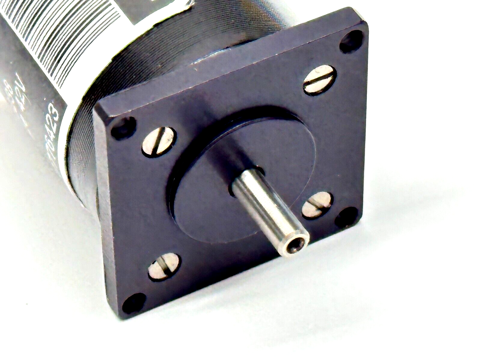 Phytron ZSS 25.200.0.6 ZSS Stepper Motor 2-Phase 200-Step 05002238 - New – Open box - Maverick Industrial Sales