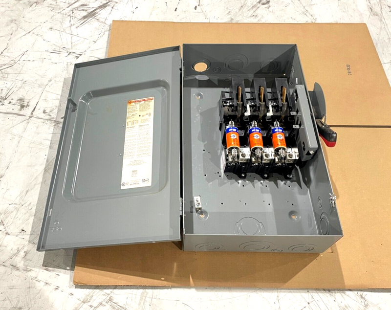 Square D H364 Series F05 Heavy Duty Safety Switch, 200A, 600V Power Disconnect - Maverick Industrial Sales