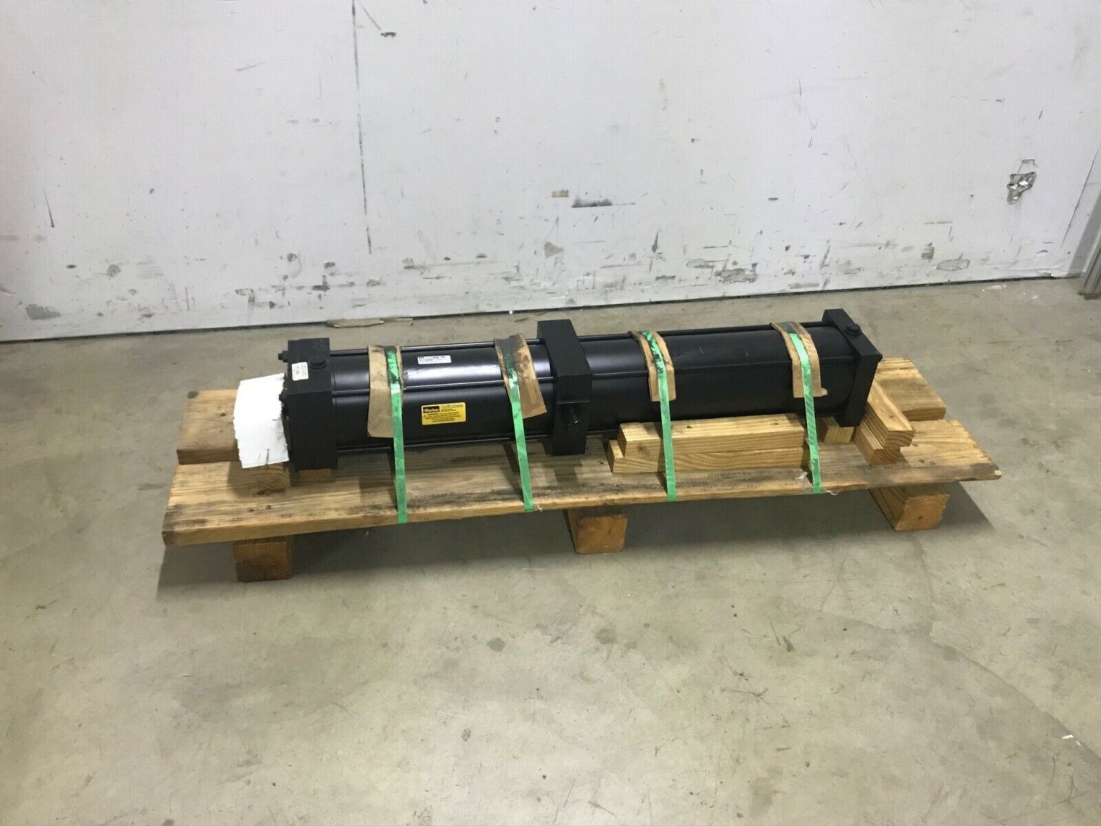 Parker Series 2AN Model 06.00 DD2ANUS14A 36.000 36" Pneumatic Air Cylinder - Maverick Industrial Sales