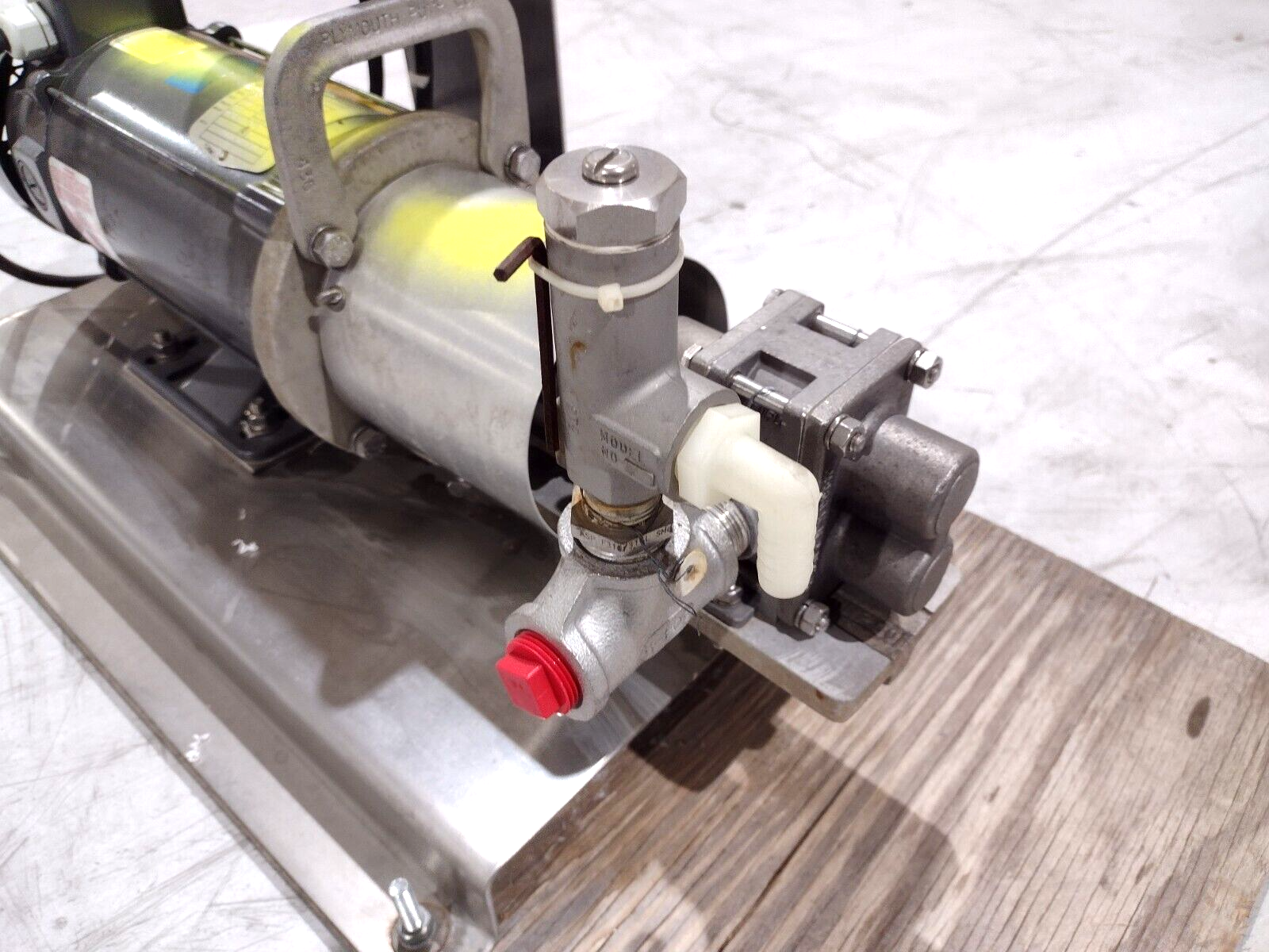 Plymouth Pump & Systems CO PV37-BB1.0-12S20, Baldor 34-5990-3675 & Speed Control - Maverick Industrial Sales
