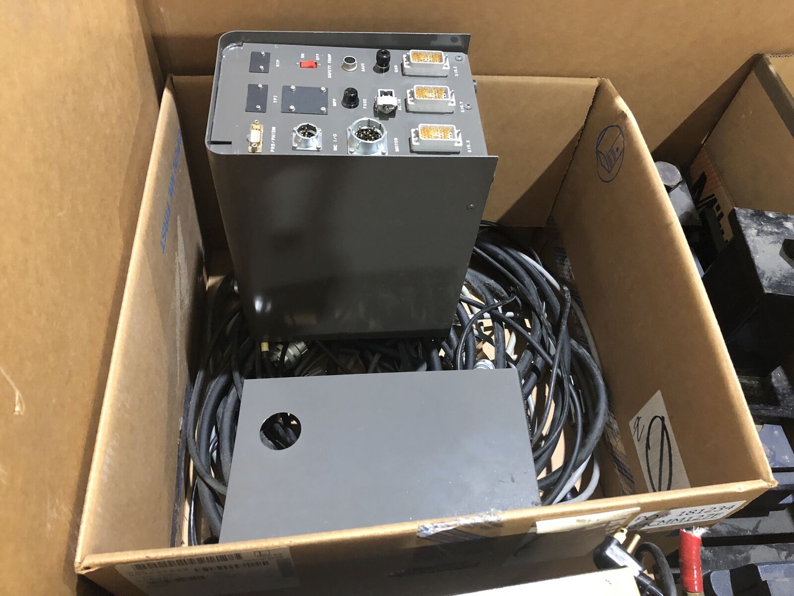 Mitutoyo Microcord FHN906 Coordinate Measuring Machine CMM CMMC-6 Renishaw - Maverick Industrial Sales