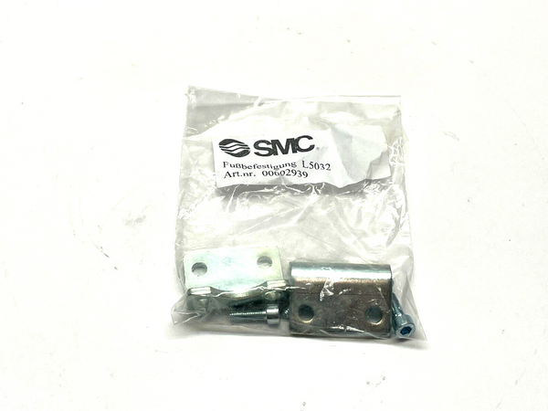 SMC L5032 Mounting Bracket Kit - Maverick Industrial Sales