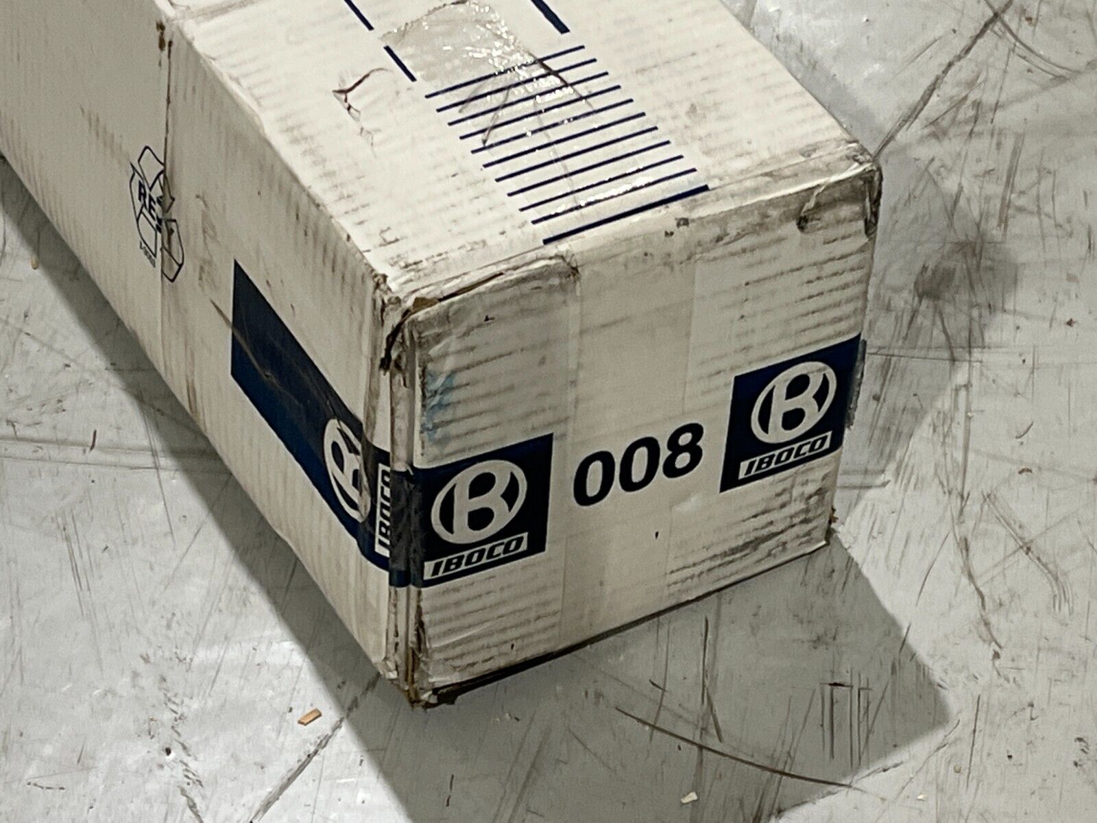 IBOCO T1E-1530G Light Gray Narrow Finger Wire Duct 1 Carton 16 Lengths 96ft - Maverick Industrial Sales
