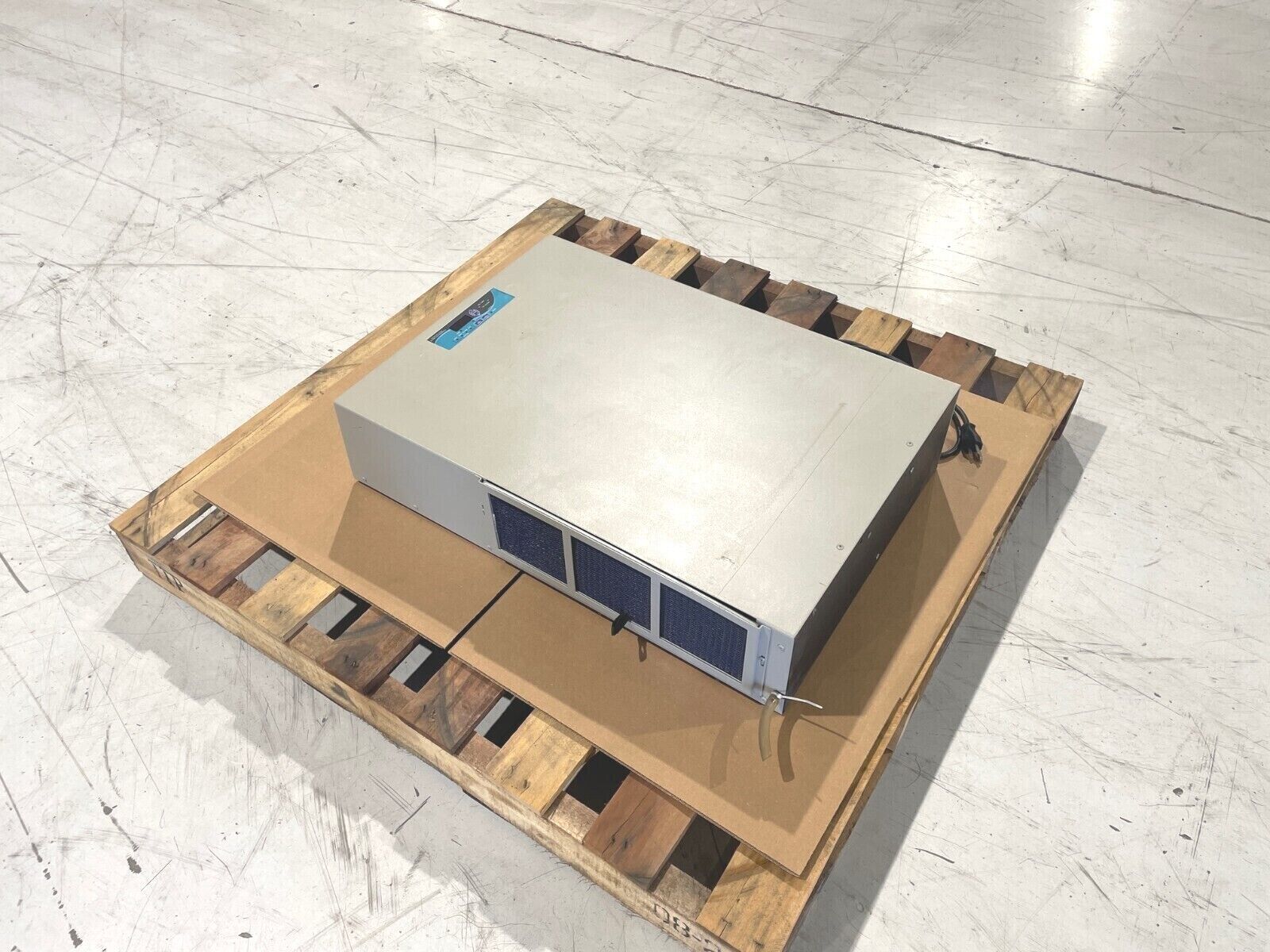 Ice Qube Inc. IQ2500V V-Series Air Conditioner, Enclosure Cabinet Cooling, 110V - Maverick Industrial Sales