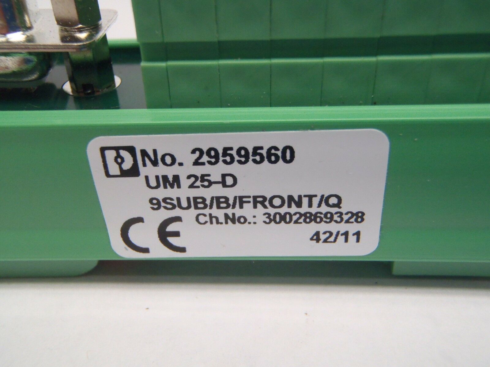 PHOENIX CONTACT 2959560 UM25-D 9SUB/B/FRONT/Q VARIOFACE SLIM LINE 9POS R/ANGLE - Maverick Industrial Sales