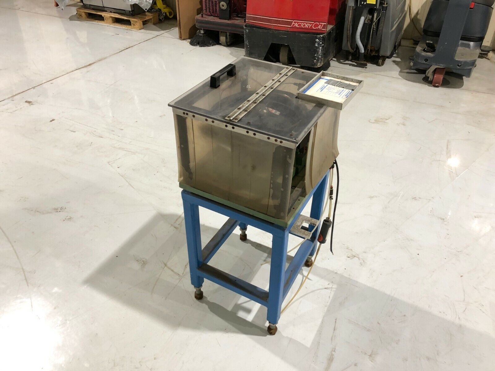 Service Engineering 12CCW Vibratory Bowl Feeder, 30 ppm, 115V, 12" - Maverick Industrial Sales