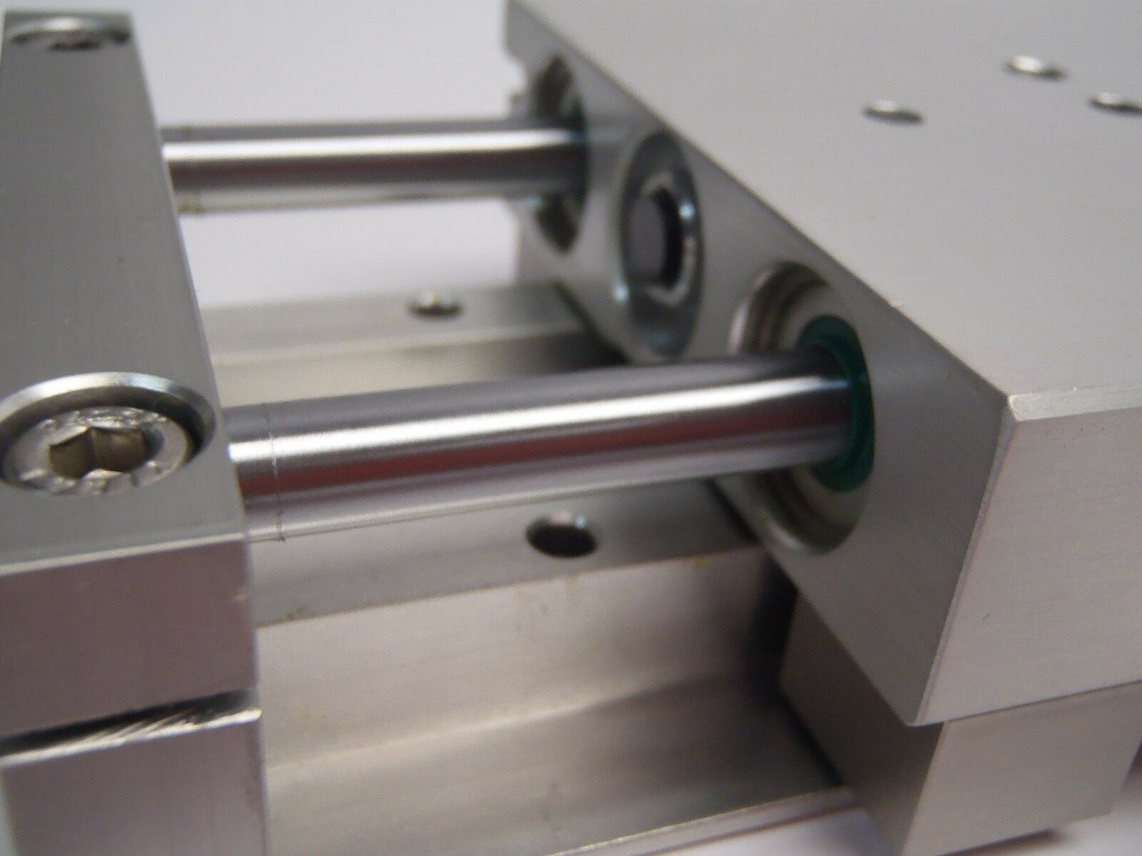 PHD STPD5 16 X 38-AE1-AR-J8-M-NE22 Pneumatic Sliding Block 12474844 01 - Maverick Industrial Sales