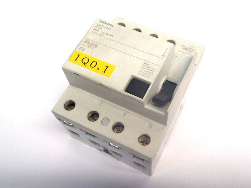 Siemens 5SM3 642-0 RCCB Circuit Breaker 4 Pole 25A 230-400V - Maverick Industrial Sales