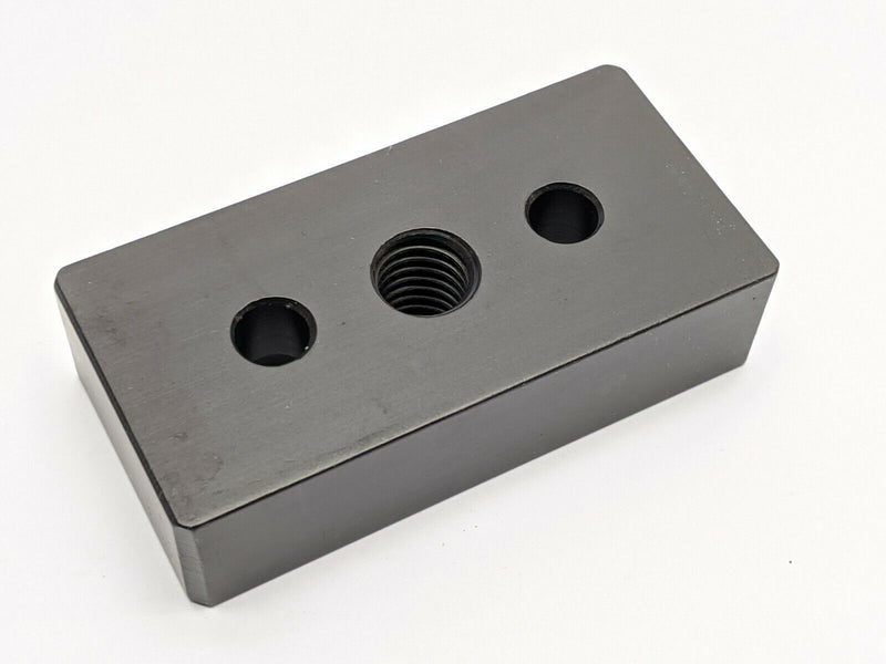 80/20 2135-BLACK Base Plate 1.5” x 3” - Maverick Industrial Sales