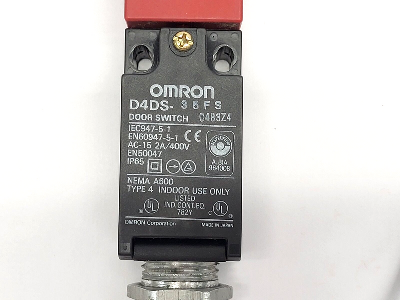 Omron D4DS-35FS Safety Door Switch 2A/400V - Maverick Industrial Sales