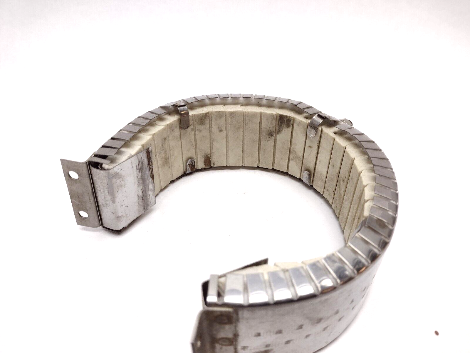 BC53506B | Big Chief Ceramic Band Heater 4" X 2" 600W 480V 1008 - Used - Maverick Industrial Sales