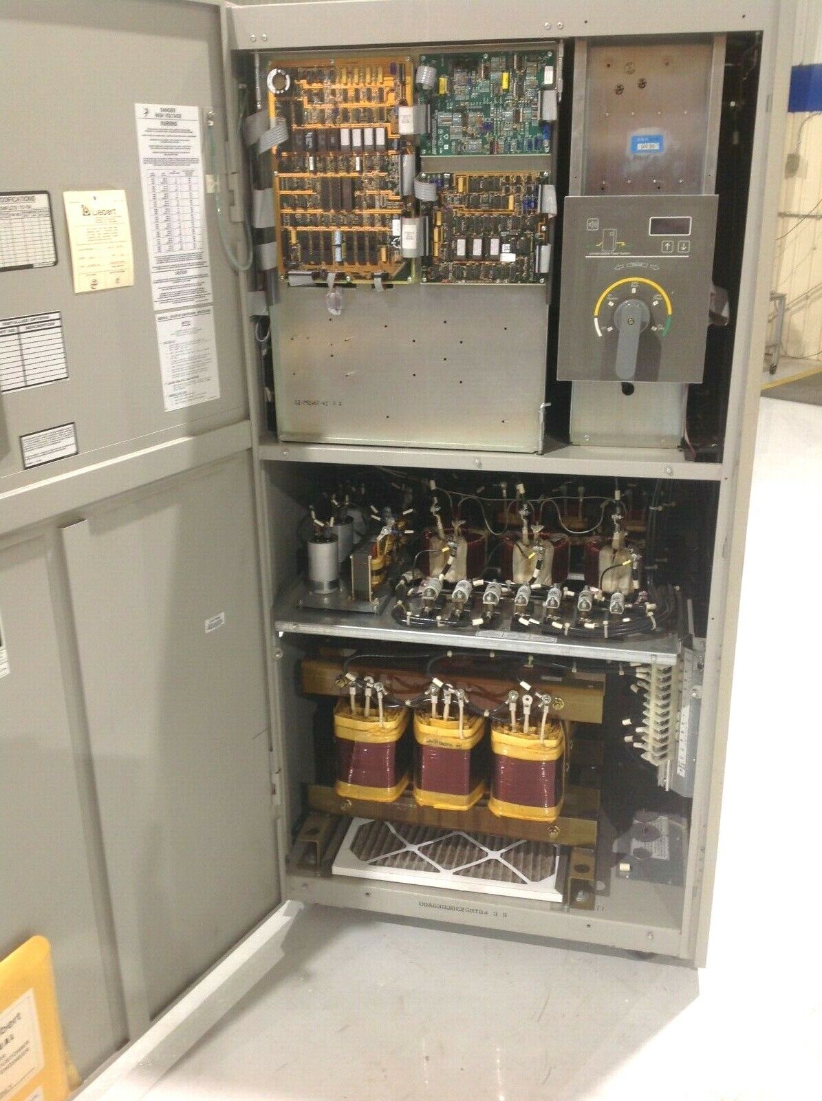 Liebert UDA63030C25RT04 AP341 Series Uninterupted Power Supply 480 VAC 37A 31KVA - Maverick Industrial Sales