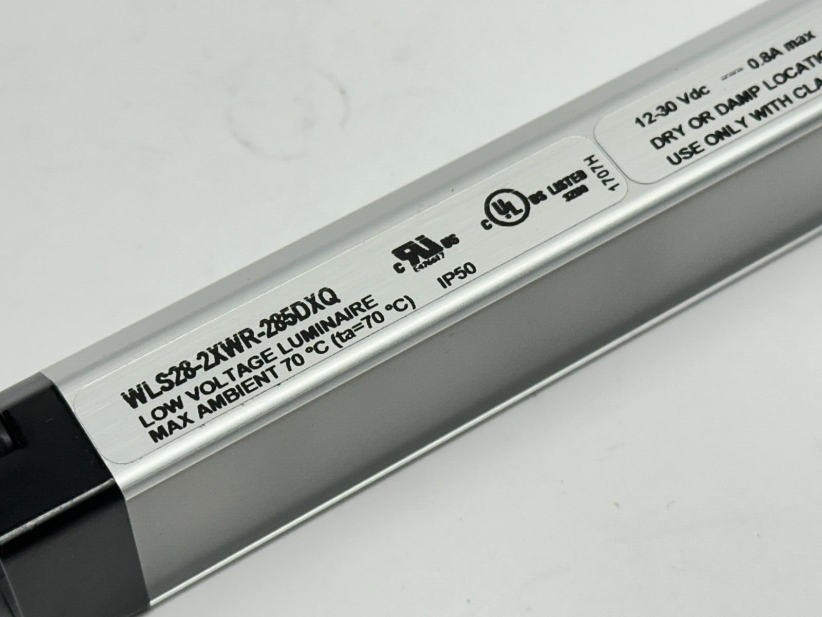 Banner WLS28-2XWR-285DXQ  Dual Color LED Light Strip White / Red 94214 - Maverick Industrial Sales