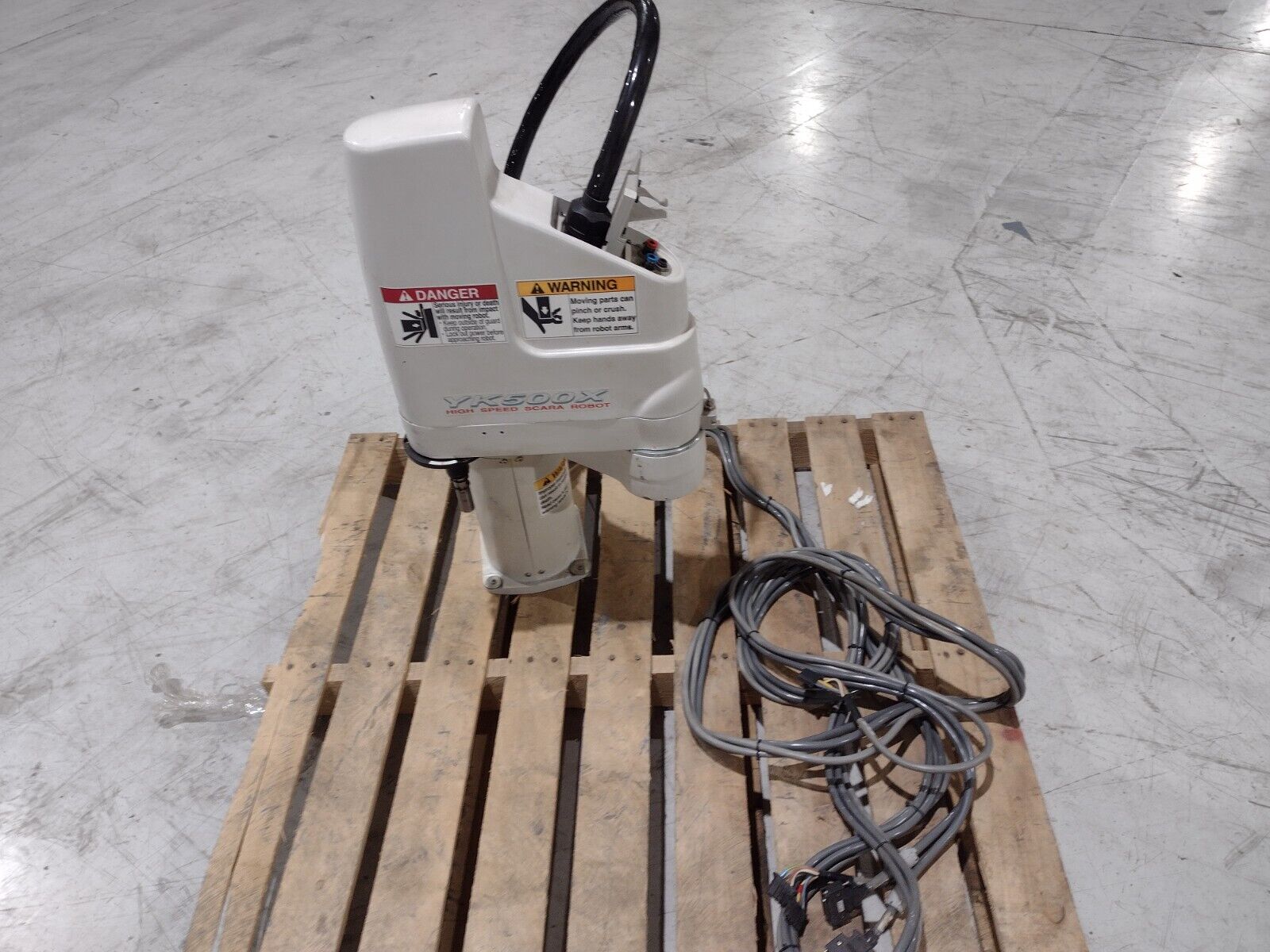Yamaha YK500X High Speed Scara Robot SER KN4-2Y5759 - Maverick Industrial Sales