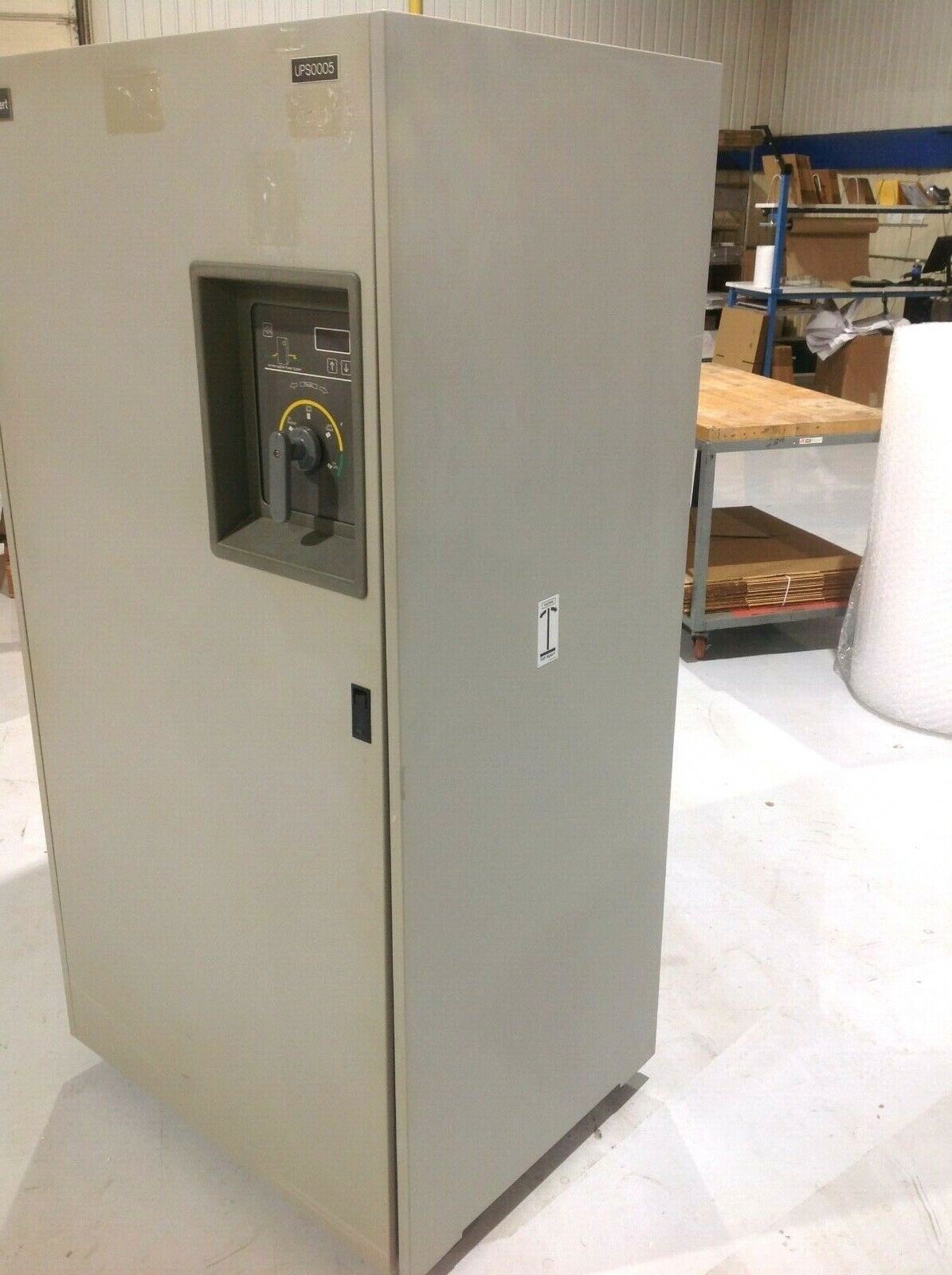 Liebert UDA63030C25RT04 AP341 Series Uninterupted Power Supply 480 VAC 37A 31KVA - Maverick Industrial Sales