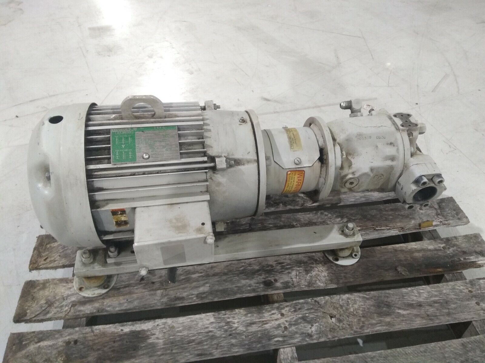 Rexroth AA10VS045DFR/30R-PKC62N00 Hydraulic Pump With Lincoln 10HP TF-4288C - Maverick Industrial Sales