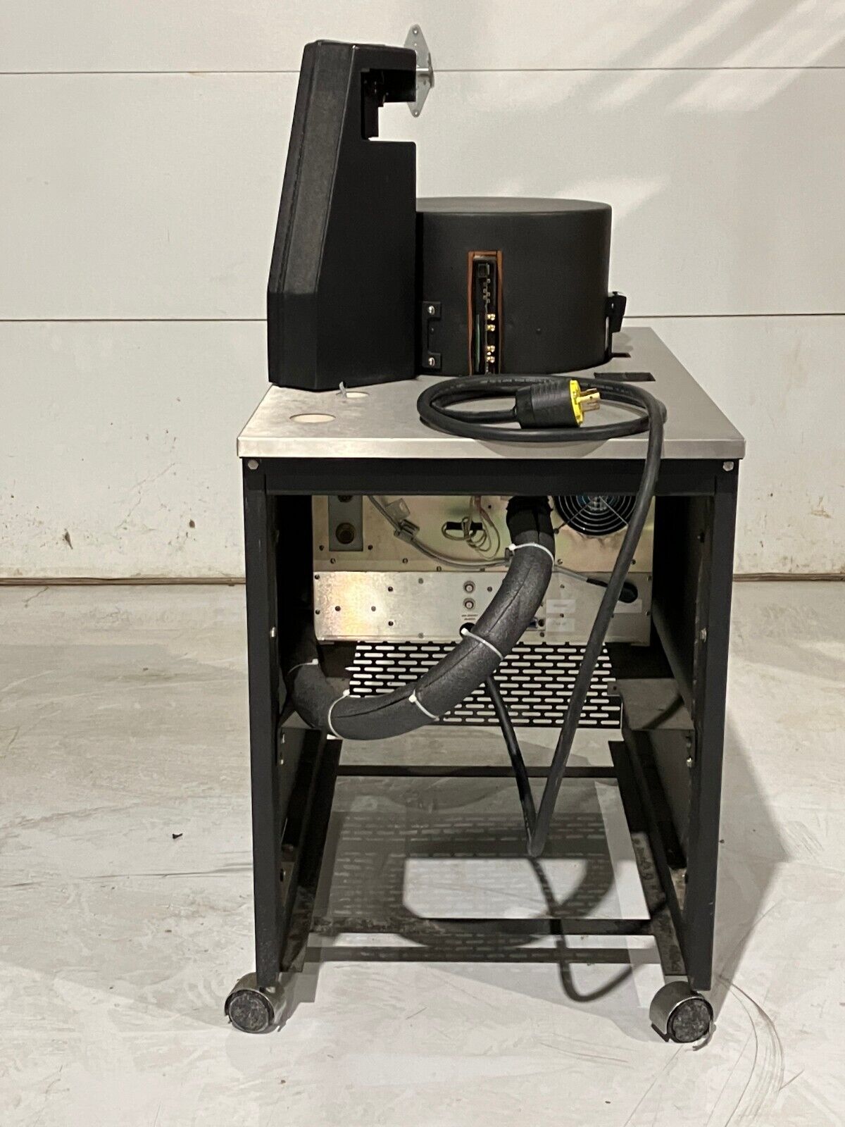 Saunders & Associates 4220A Chamber for Parametric Testing, 2255 Controller - Maverick Industrial Sales