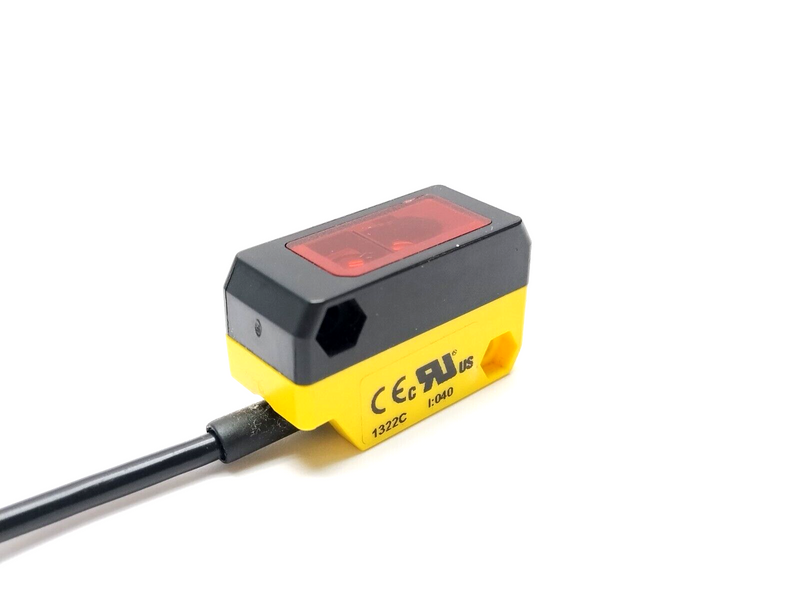 Banner QS18VP6AF100Q Photoelectric Sensor 1-100mm Range M8 4-Pin 10-30VDC 65503 - Maverick Industrial Sales