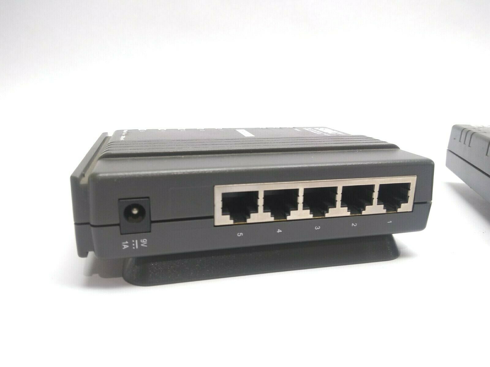 SMC SMC6405TX EZ Switch 10/100 LOT OF 2 - Maverick Industrial Sales