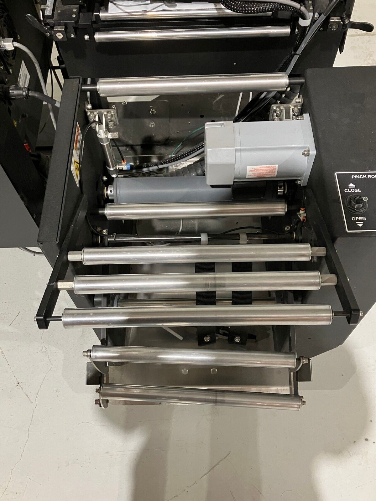 Pregis Sharp MAX 12 Bagger Continuous Roll Bagging System, Mark II Con ...