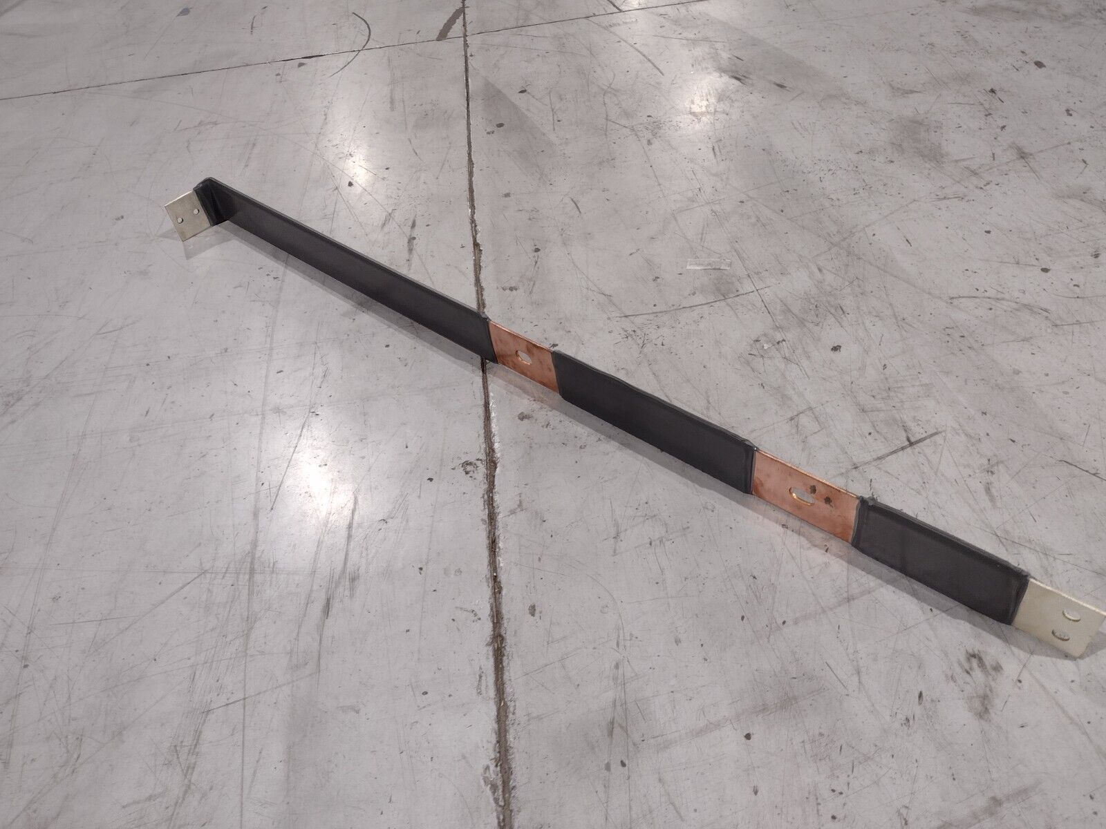 Powell 41417PBDA10576 Conductor Bar Vert 90 Elbow 0.25 x 4.00 inch Bus Bar - Maverick Industrial Sales