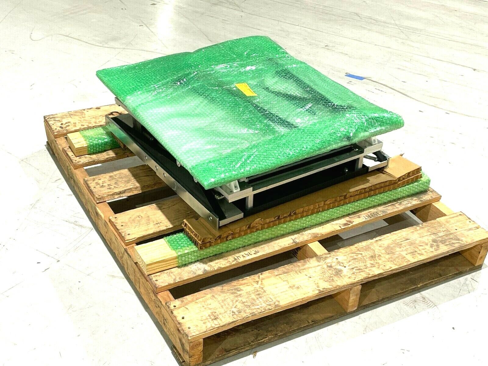 Bosch Rexroth 3841056096 Lift Transfer Unit HQ2-DPXBQ800BL1040 No Motor - Maverick Industrial Sales