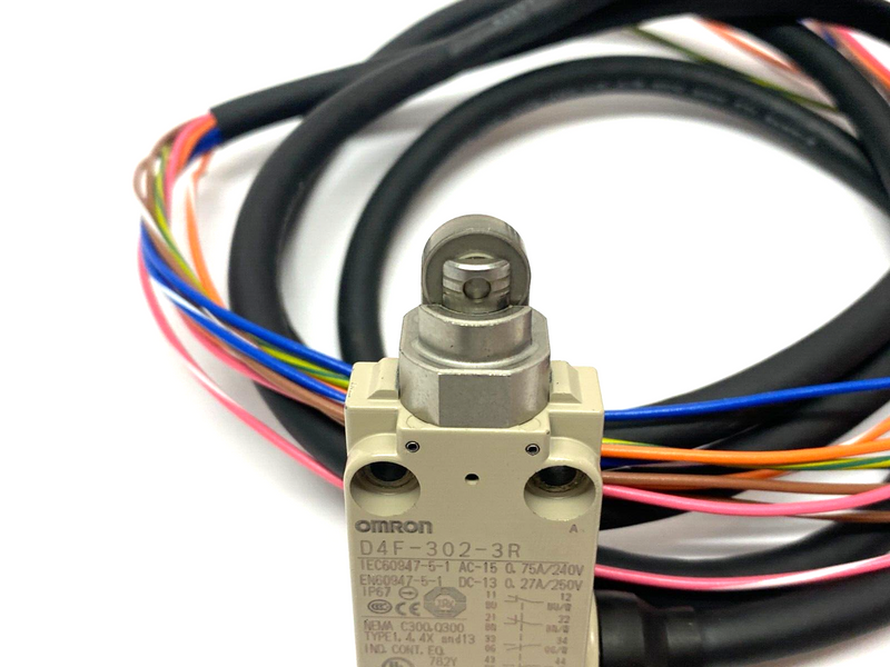 Omron D4F-302-3R Roller Limit Switch 240VAC 250VDC IP67 - Maverick Industrial Sales