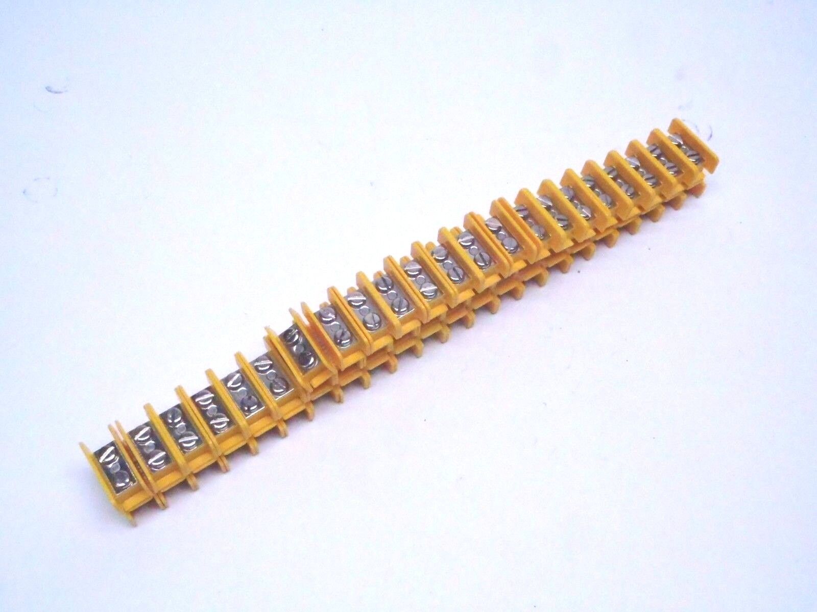 AMP 1-604152-1 Flexi-Block *8 Terminal Blocks Brass Screws 597-2 600V LOT OF 52 - Maverick Industrial Sales