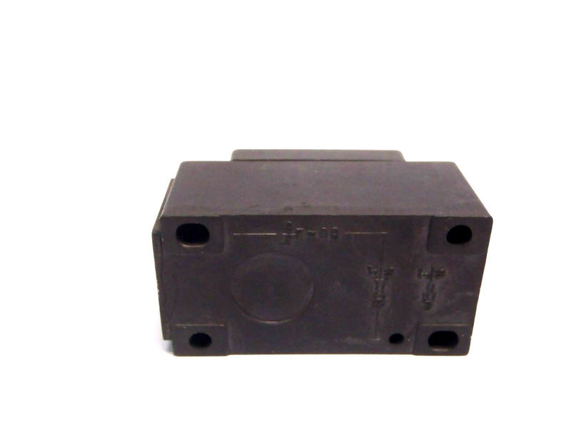 Euchner NZ1HS-3131-M Safety Switch Interlock Guard Missing Lever End Block 24V - Maverick Industrial Sales