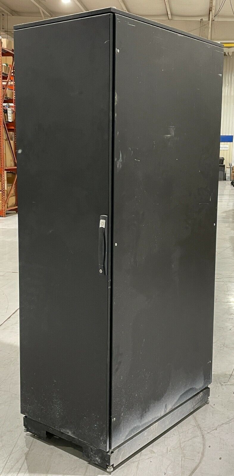 Black Box ClimateCab RM5000A-R3 Server Data Cabinet 84" H x 23.94" W x 39.5" D - Maverick Industrial Sales