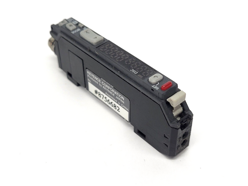 Keyence FS-V31CP Digital Fiber Optic Sensor Amplifier MISSING COVER - Maverick Industrial Sales