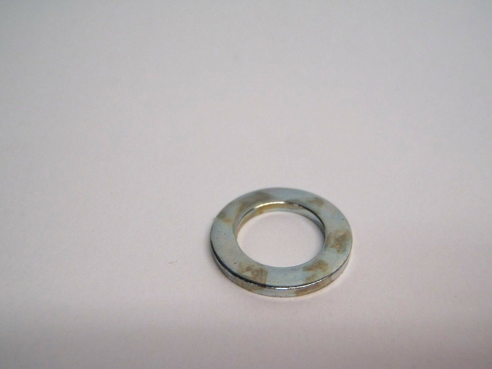 Lot of (32) Tolomatic Washer 07201007 FLT, .39 X .625 X .062 Zinc PLT - Maverick Industrial Sales