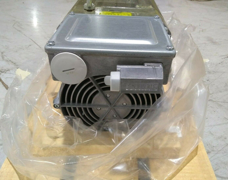 Siemens 1PH7137-2QD02-0DC0 SIMOTICS M Compact Induction Motor 17kW 1000rpm - Maverick Industrial Sales