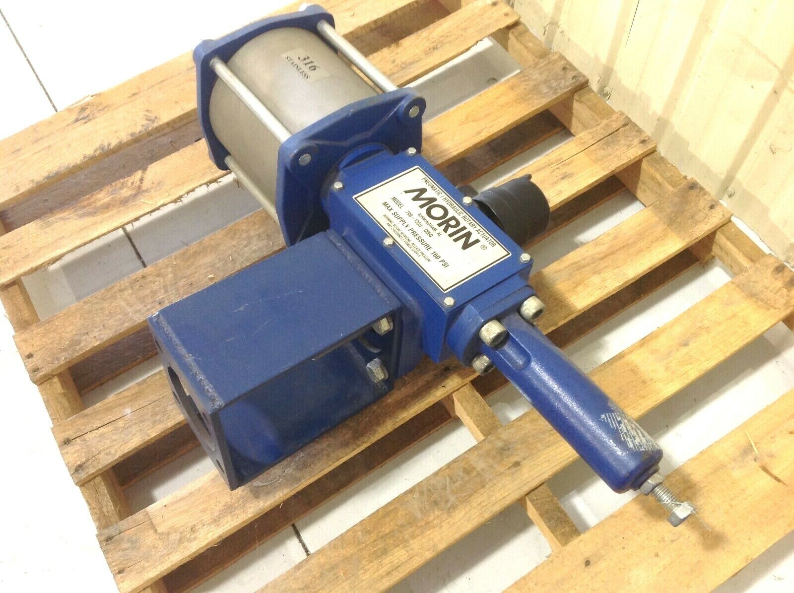 Morin 79B-135U-D000 Pneumatic / Hydraulic Rotary Actuator 160 Max PSI - Maverick Industrial Sales