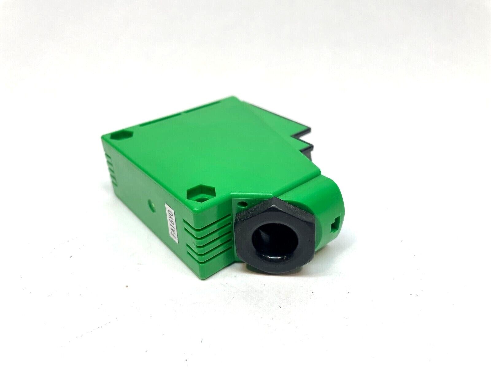 Takex NA-R10F Diffuse Reflector Photoelectric Sensor - Maverick Industrial Sales