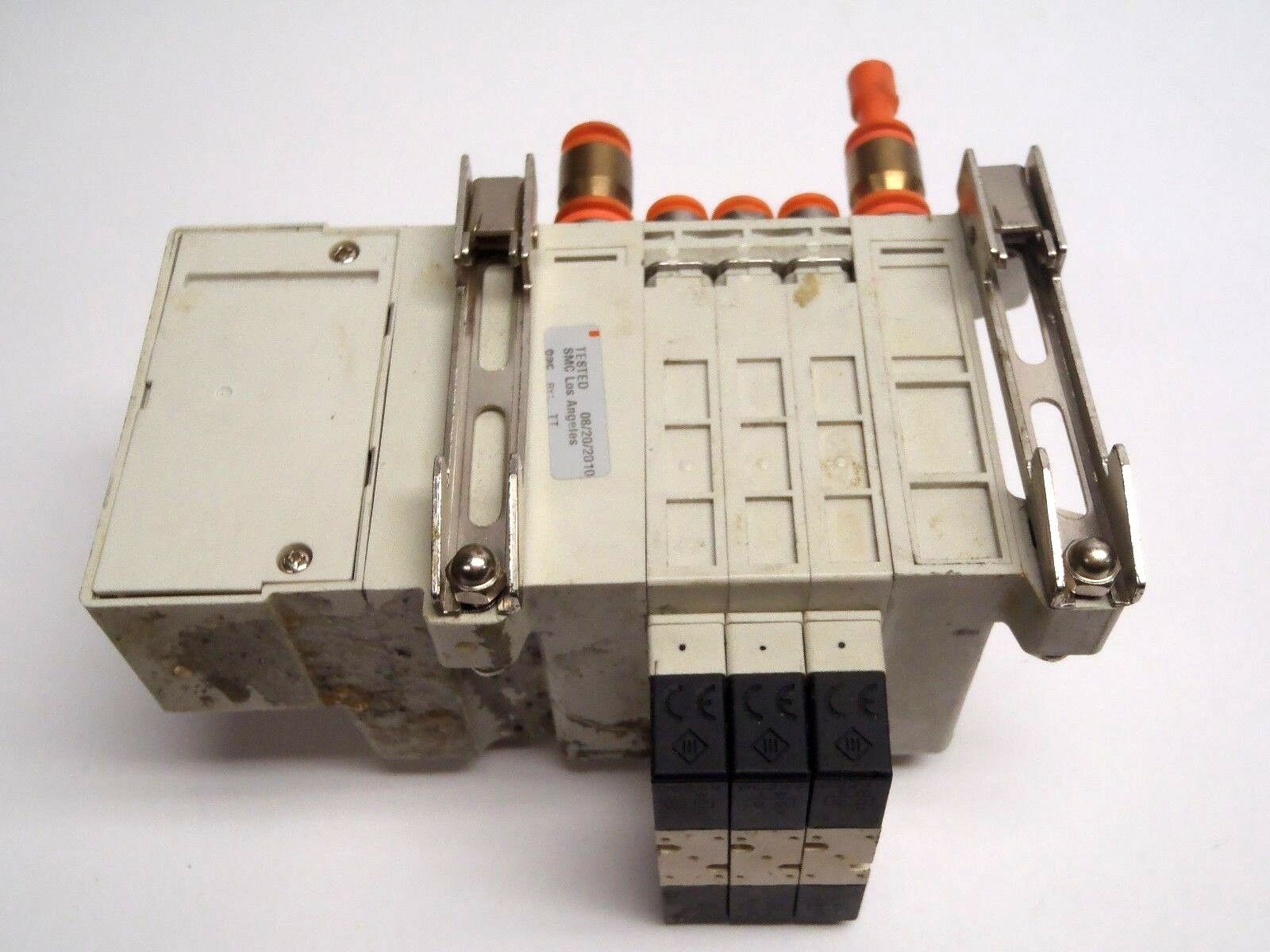 SMC Manifold Assembly W/ VQC1400N-5 Press 0.1-0.7MPa - Maverick Industrial Sales