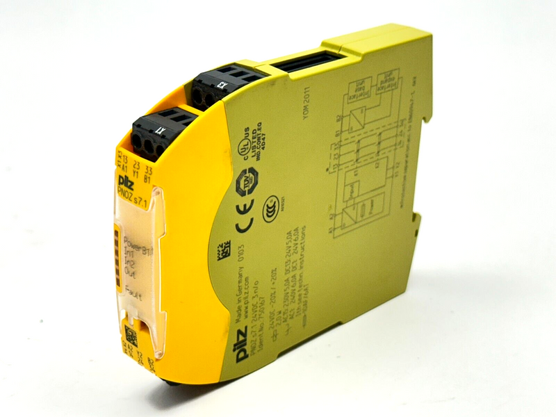 Pilz PNOZ s7.1 24VDC 3n/o Safety Relay 24VDC 750167 - Maverick Industrial Sales