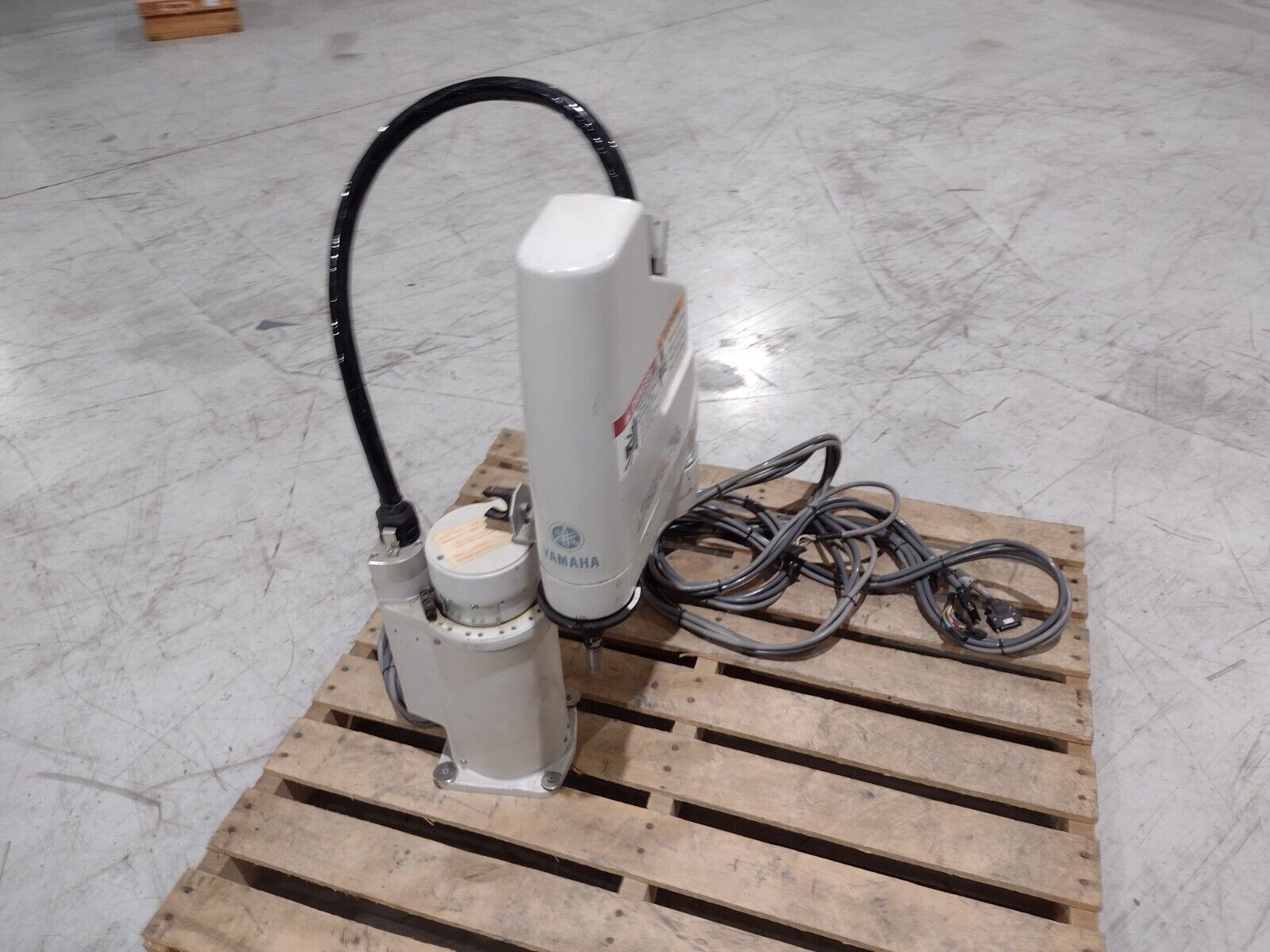 Yamaha YK500X High Speed Scara Robot SER KN4-2Y5759 - Maverick Industrial Sales