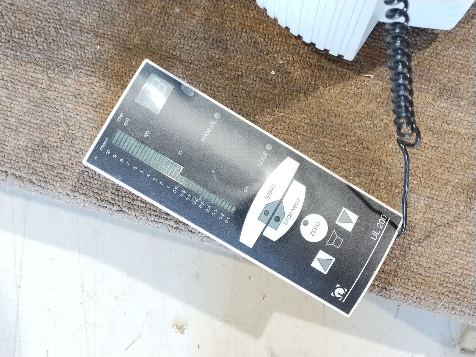 Leybold UL200 Bench Top Helium Leak Detector Last Cal 12/23/22 Cal Due 12/23/23 - Maverick Industrial Sales