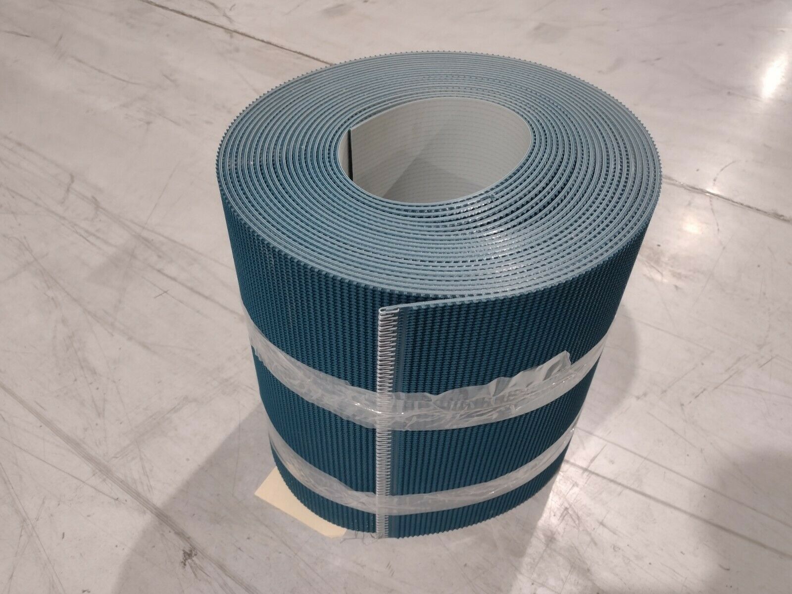MOL Conveyor Belts 2AR36-0BG-RT 18" x 75' Industrial Grade PVC Belt - Maverick Industrial Sales
