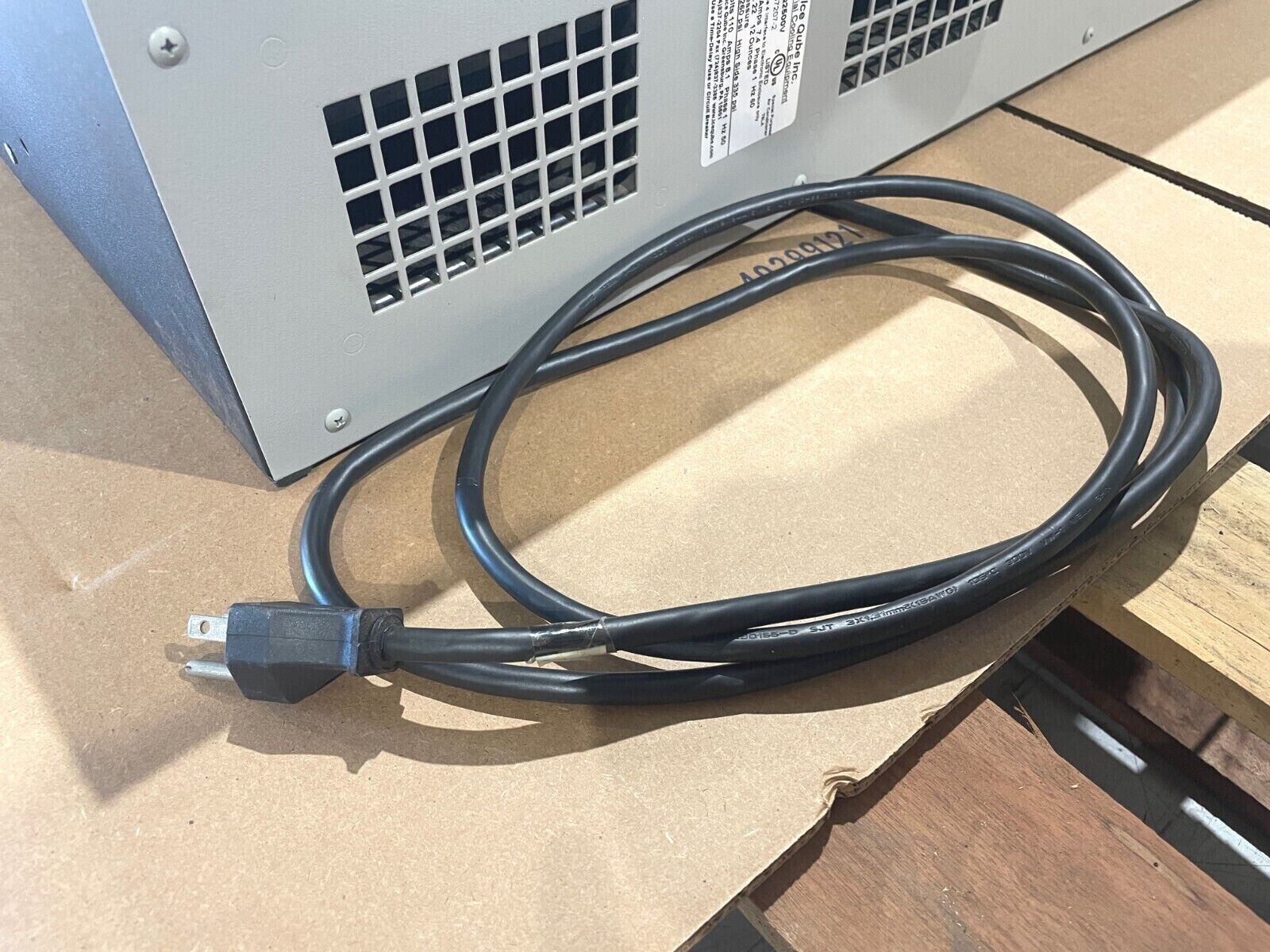 Ice Qube Inc. IQ2500V V-Series Air Conditioner, Enclosure Cabinet Cooling, 110V - Maverick Industrial Sales