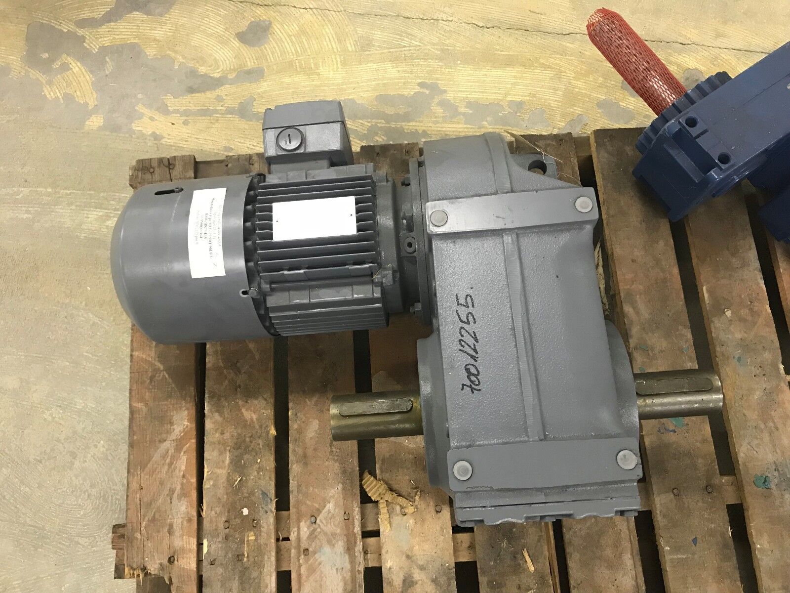 SEW-USOCOME F77 SDT90L8/2/BMG/HF/TH/IS Electric Motor & Reducer Drive 1.77HP - Maverick Industrial Sales